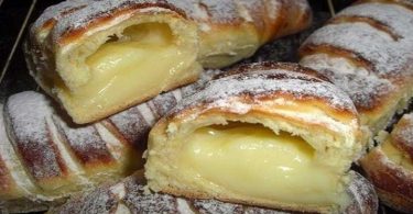 Brioches à la crème pâtissière et aux amandes