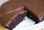 Crazy cake: un gâteau au chocolat sans œufs, sans lait et sans beurre