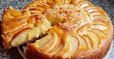 Gâteau au yaourt aux pommes en un temps record