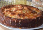 Gâteau au yaourt pommes et caramel beurre salé