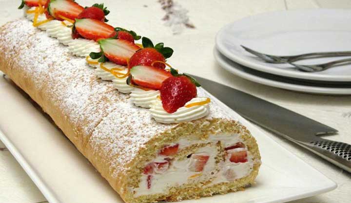 Gâteau roulé aux fraises de nos grand-mères