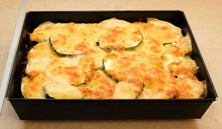 Gratin de pommes de terre aux courgettes