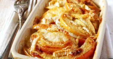 Gratin de pommes et pommes de terre au camembert