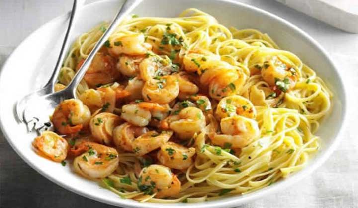 Spaghetti aux crevettes au citron et ail