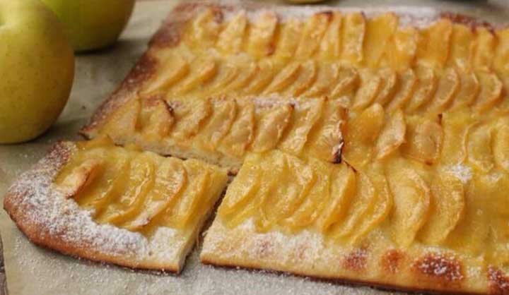 Tarte aux pommes agréablement invitante