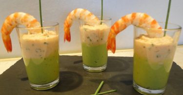 Verrines de mousse d’avocats et crème de crevettes