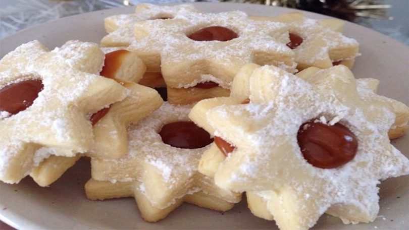 SABLÉS DE NOEL AU CARAMEL AU BEURRE SALÉ